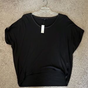 WHITE HOUSE BLACK MARKET PACESETTER BLACK TEE